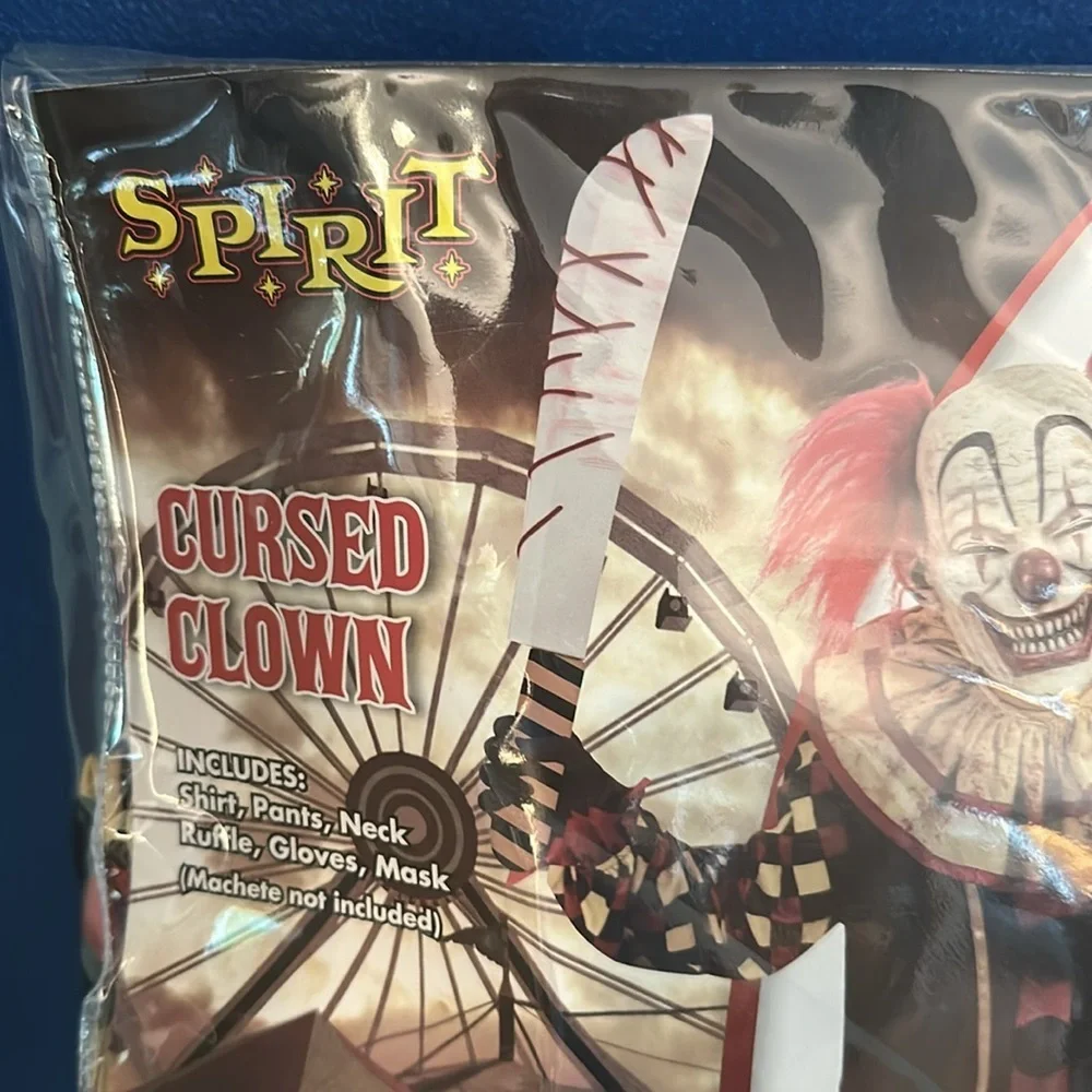 Spirit nwot halloween